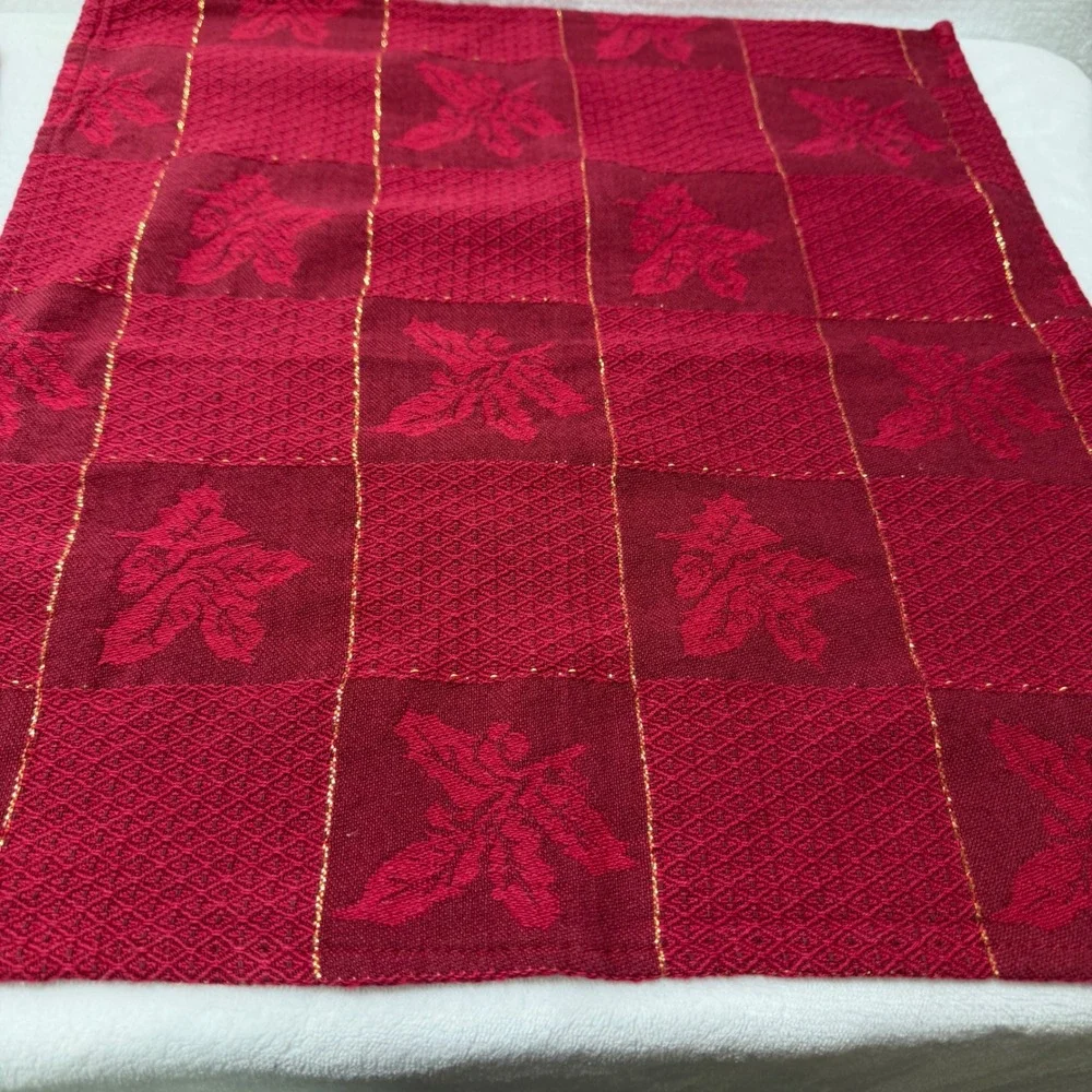 Christmas Placemats Napkins Set of 4 Burgundy Red Gold Damask Holly 19x13